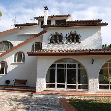 La Torretta Bianca فندق مبيت وإفطار سان بنيديتّو ديل ترونتو